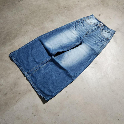 Essential Baggy Denim - Blue/Distressed