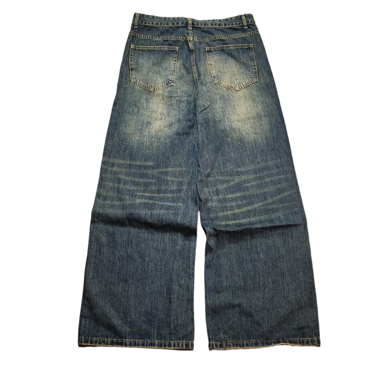 Baggy faded sandwash denim